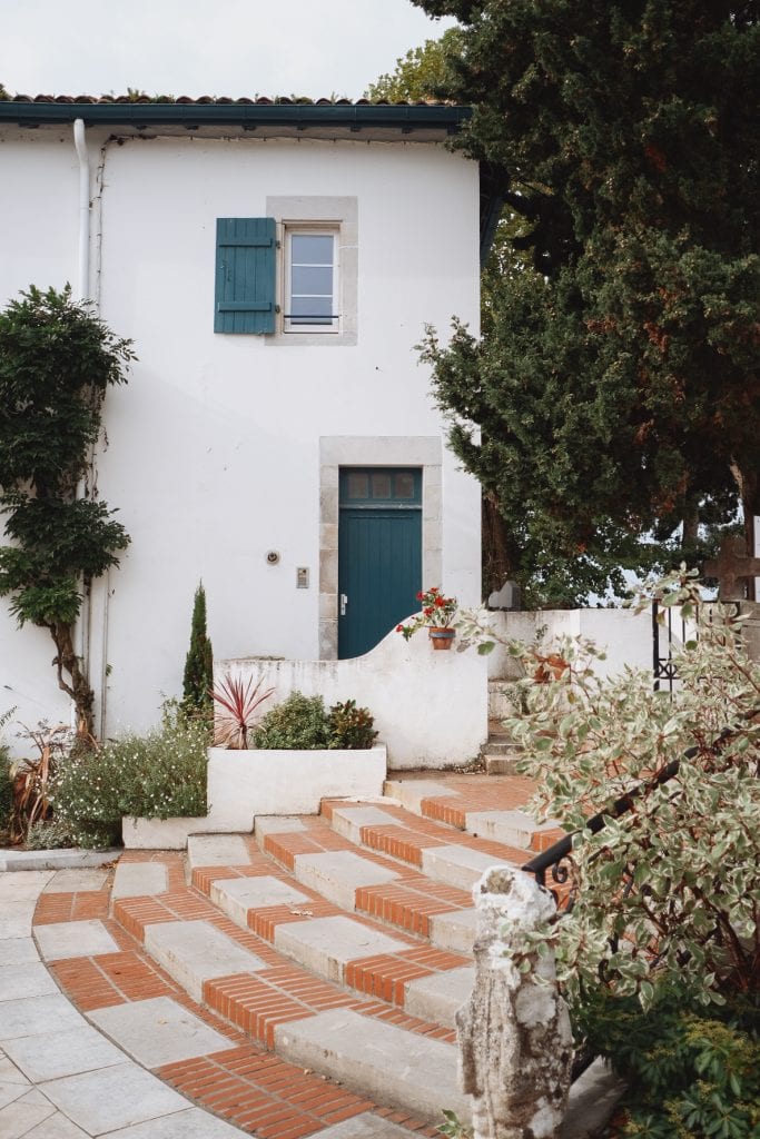 morgane-schaller-arcangues-maison-volet-bleue