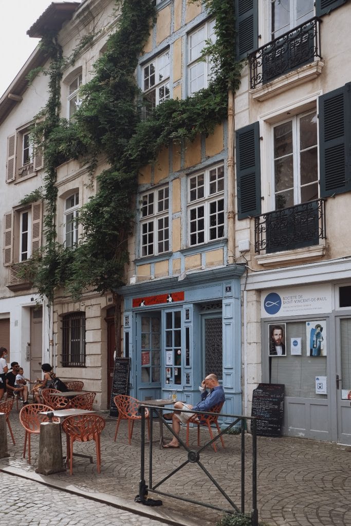 morgane-schaller-bayonne-terrasse-ville